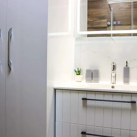 Riva Bianca Apartment Durres